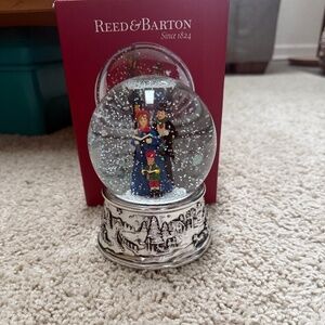 Reed & Barton Caroler's Village Snowglobe
